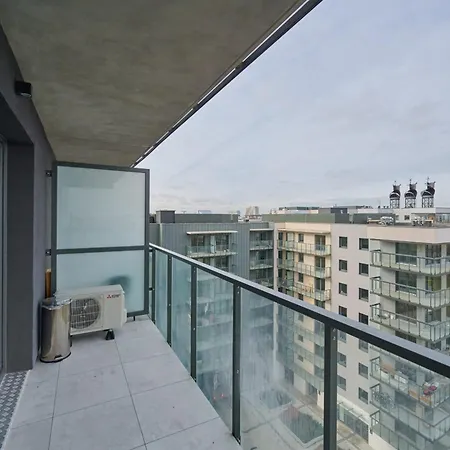 River View With Balcony & Free Garage By Renters Апартаменти