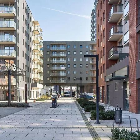 Apartament River View With Balcony & Free Garage By Renters *