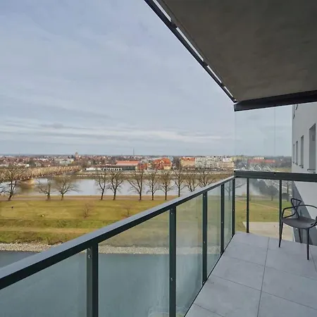 River View With Balcony & Free Garage By Renters * ヴロツワフ